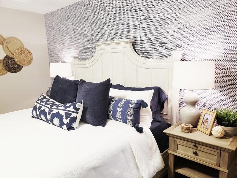 Patterned Headboard Suite